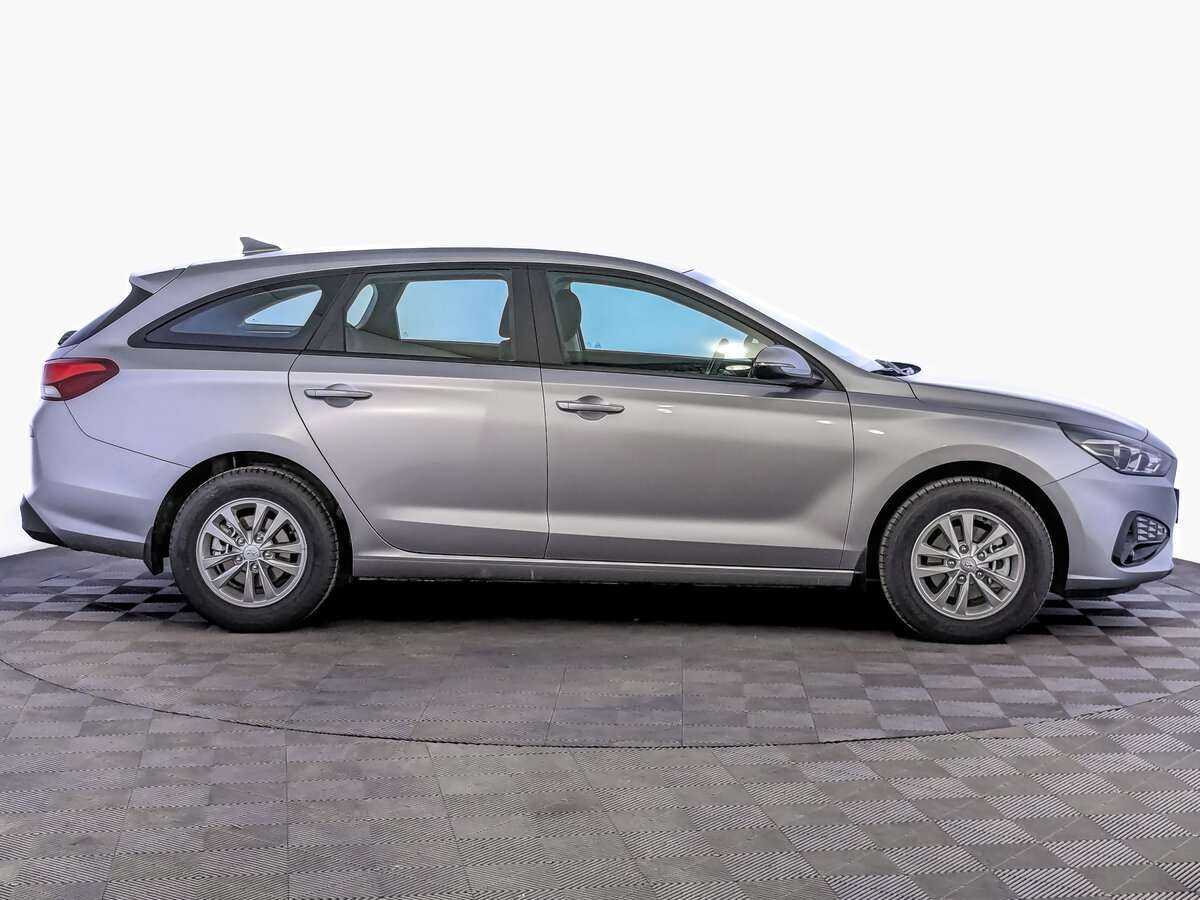Купить Hyundai i30 с пробегом. Фото: #3