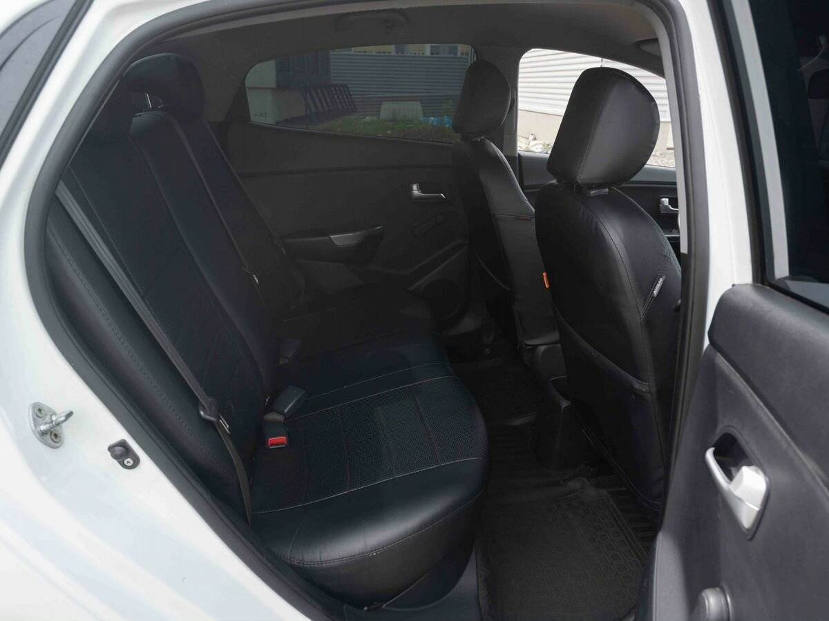 Купить Kia Rio с пробегом. Фото: #9