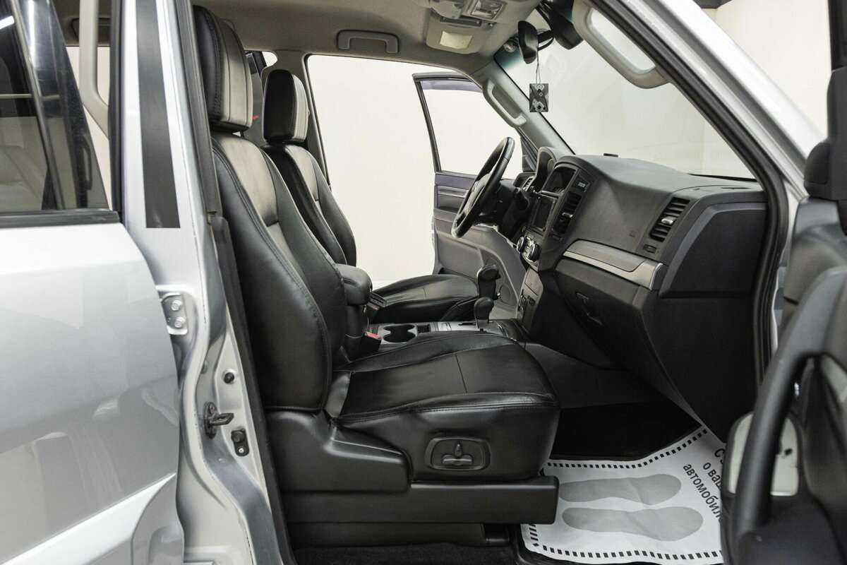 Купить Mitsubishi Pajero с пробегом. Фото: #12
