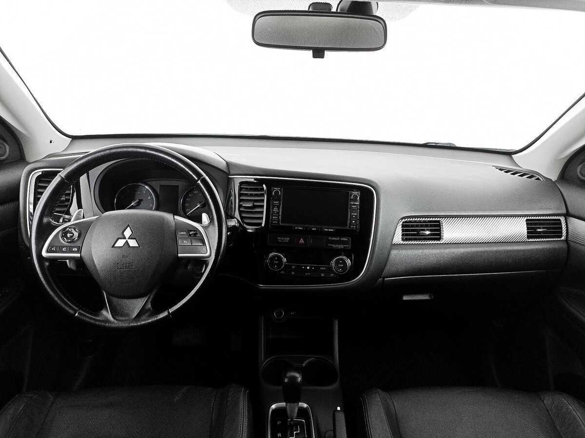Купить Mitsubishi Outlander с пробегом. Фото: #9