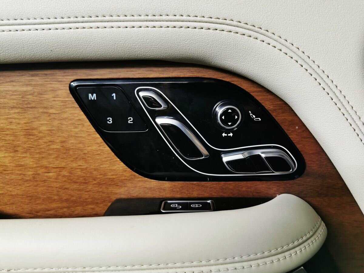 Купить Land Rover Range Rover с пробегом. Фото: #14