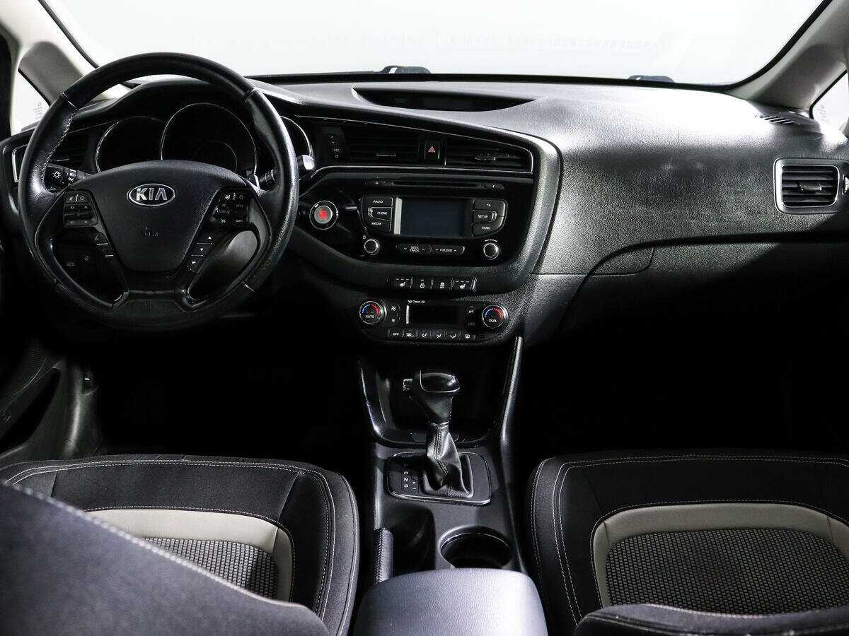 Купить Kia Ceed с пробегом. Фото: #11