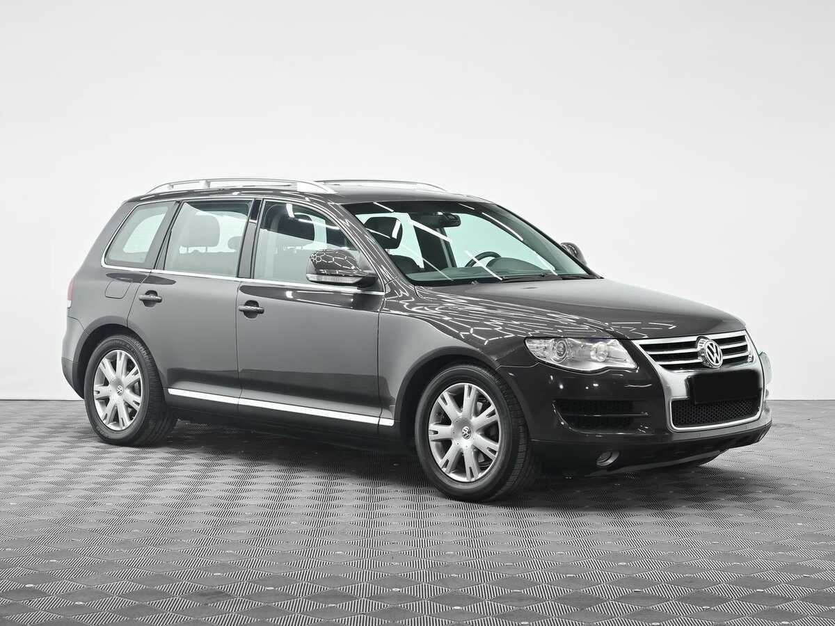 Купить Volkswagen Touareg с пробегом. Фото: #1