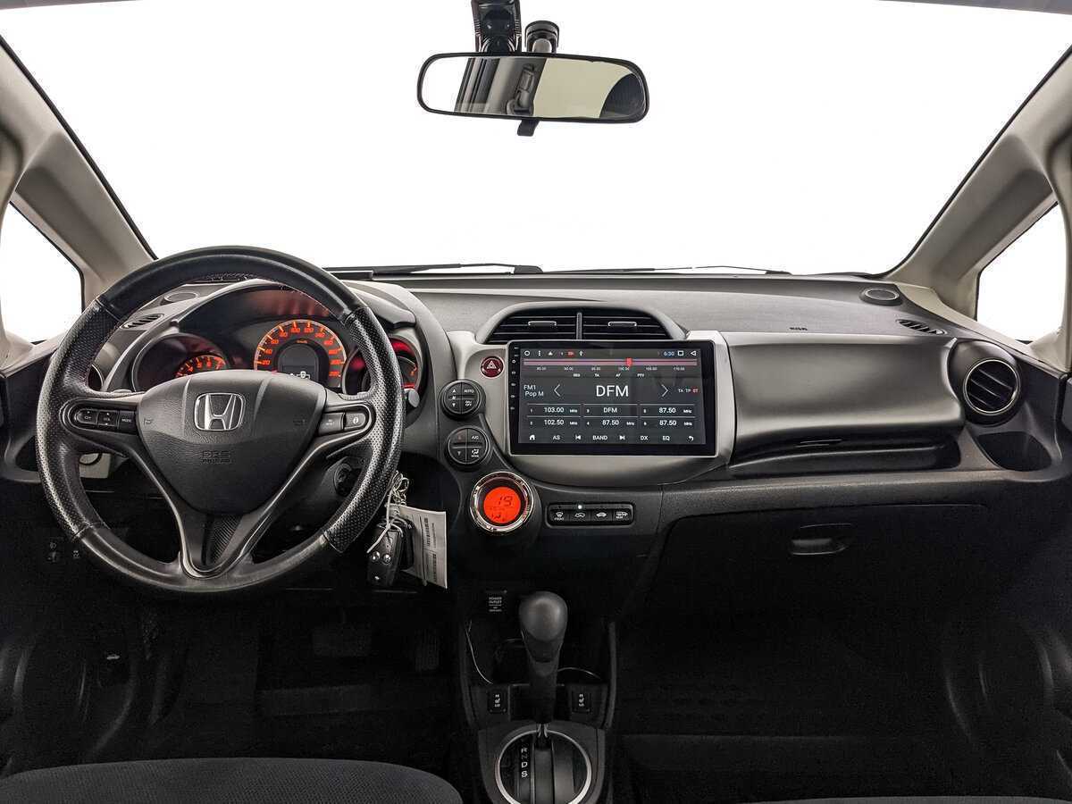Купить Honda Jazz с пробегом. Фото: #11