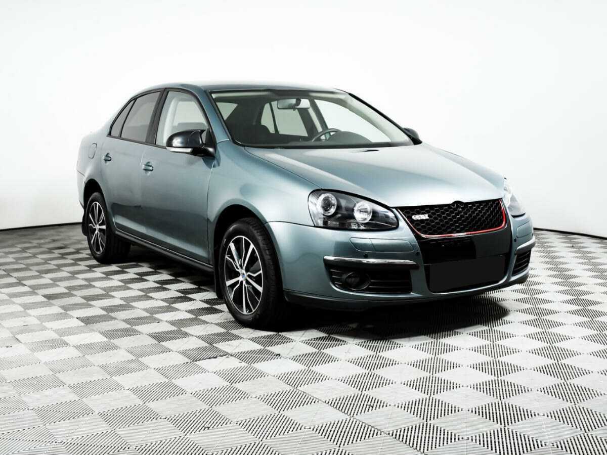 Купить Volkswagen Jetta с пробегом. Фото: #2