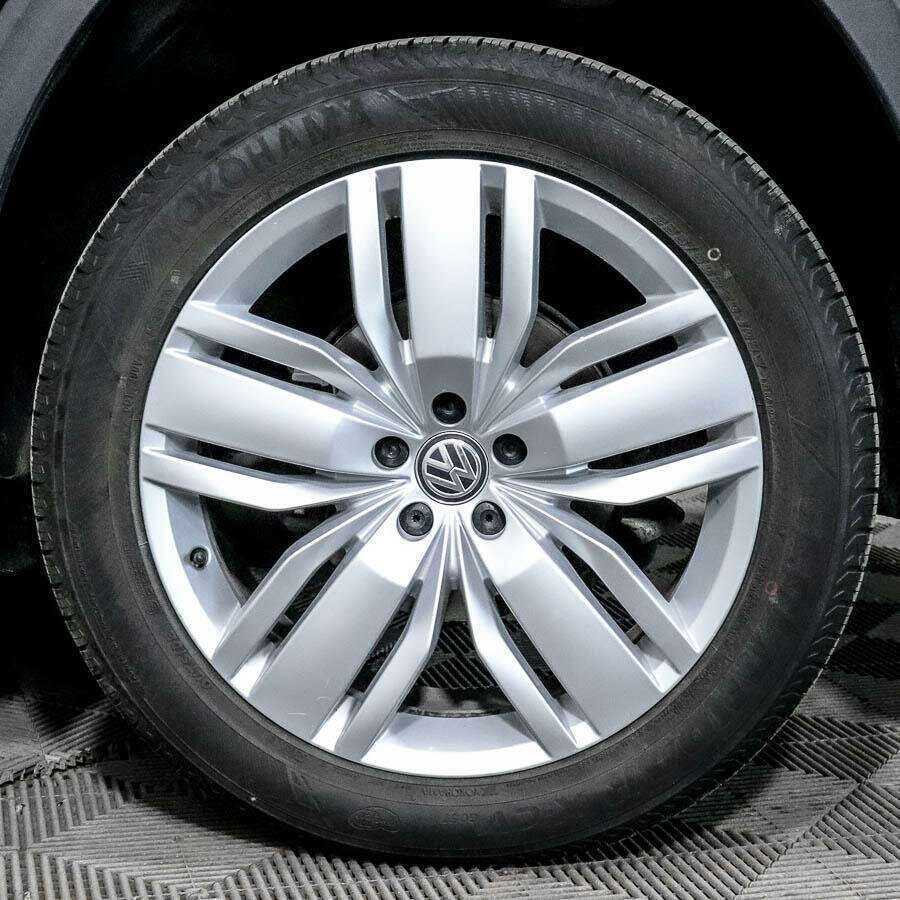 Купить Volkswagen Teramont с пробегом. Фото: #17