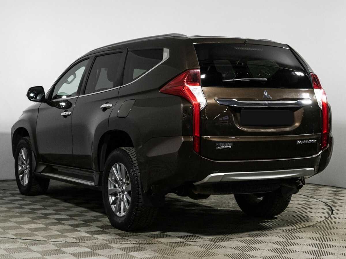 Купить Mitsubishi Pajero Sport с пробегом. Фото: #6