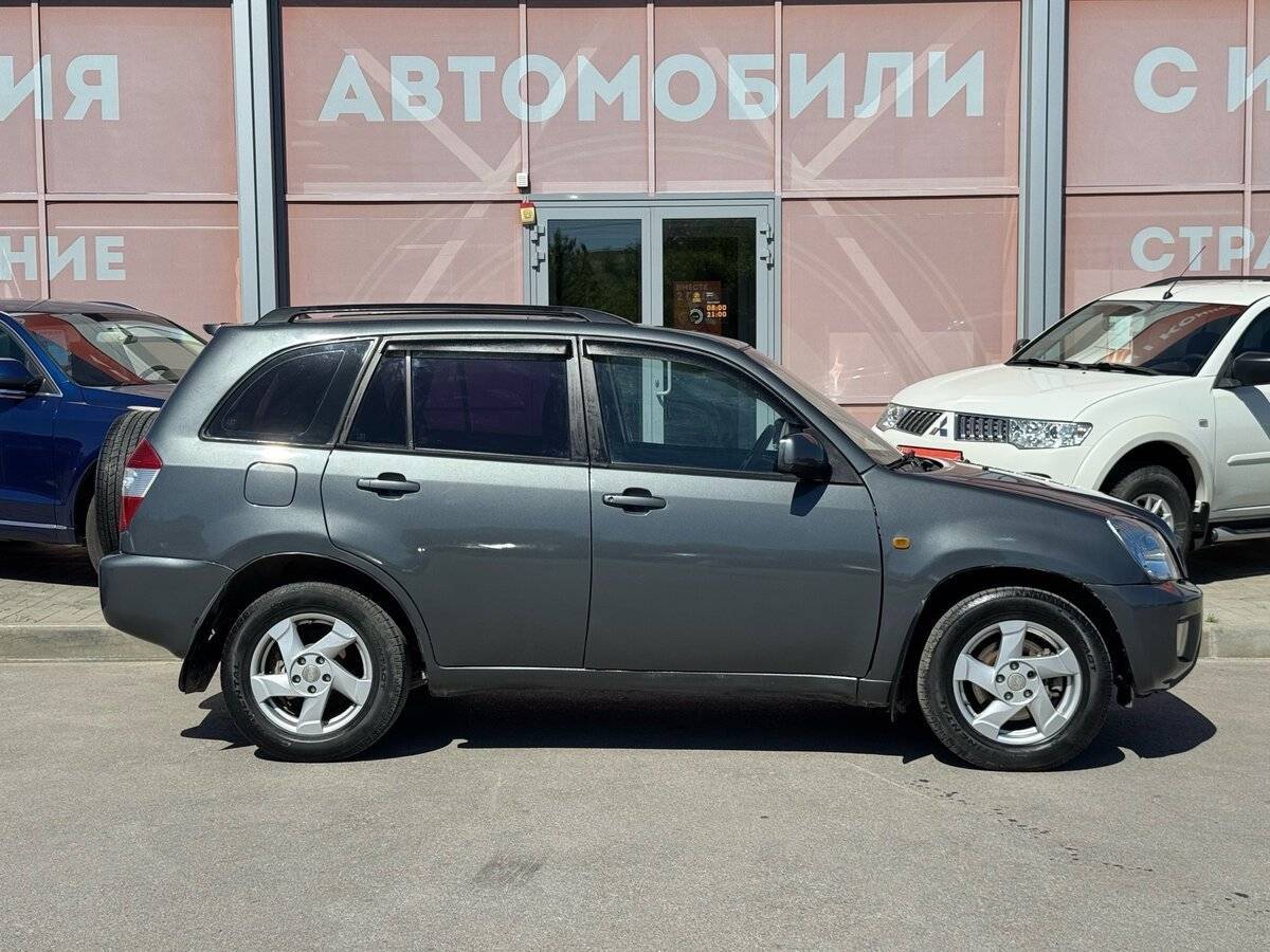 Купить Chery Tiggo (T11) с пробегом. Фото: #3