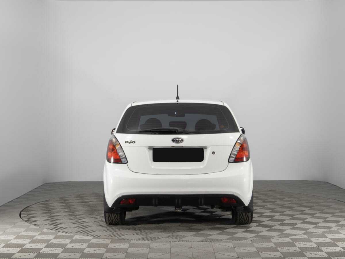 Купить Kia Rio с пробегом. Фото: #5