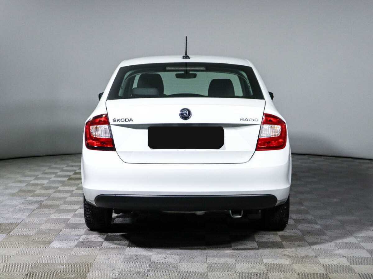 Купить Skoda Rapid с пробегом. Фото: #5
