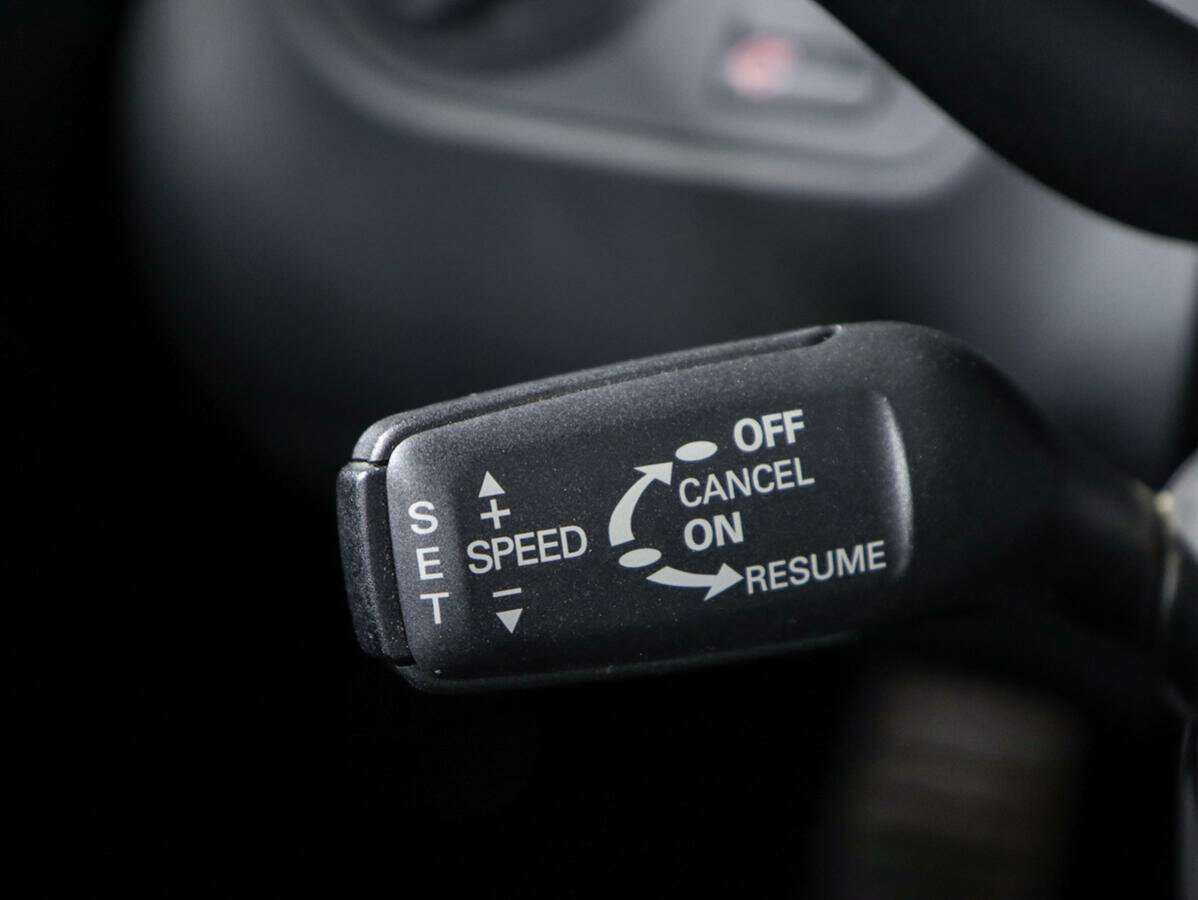 Купить Audi R8 с пробегом. Фото: #17