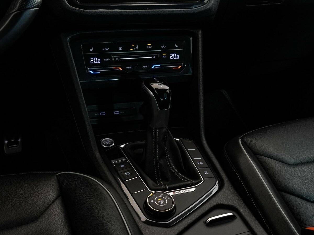 Купить Volkswagen Tiguan с пробегом. Фото: #13