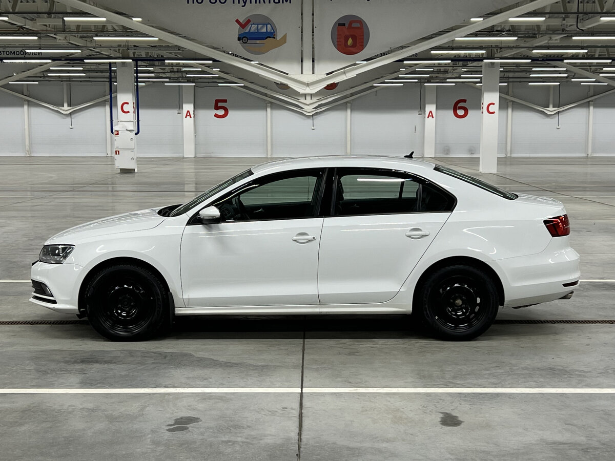 Купить Volkswagen Jetta с пробегом. Фото: #7