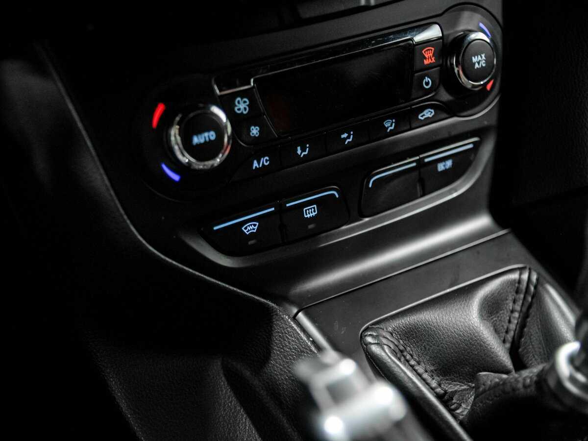 Купить Ford Focus ST с пробегом. Фото: #9