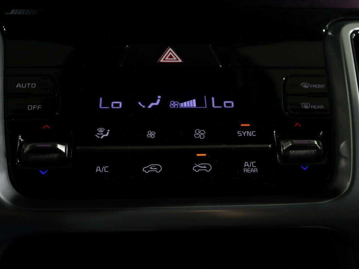 Купить Kia Sorento с пробегом. Фото: #20