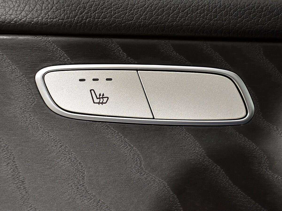 Купить Mercedes-Benz GLC с пробегом. Фото: #18