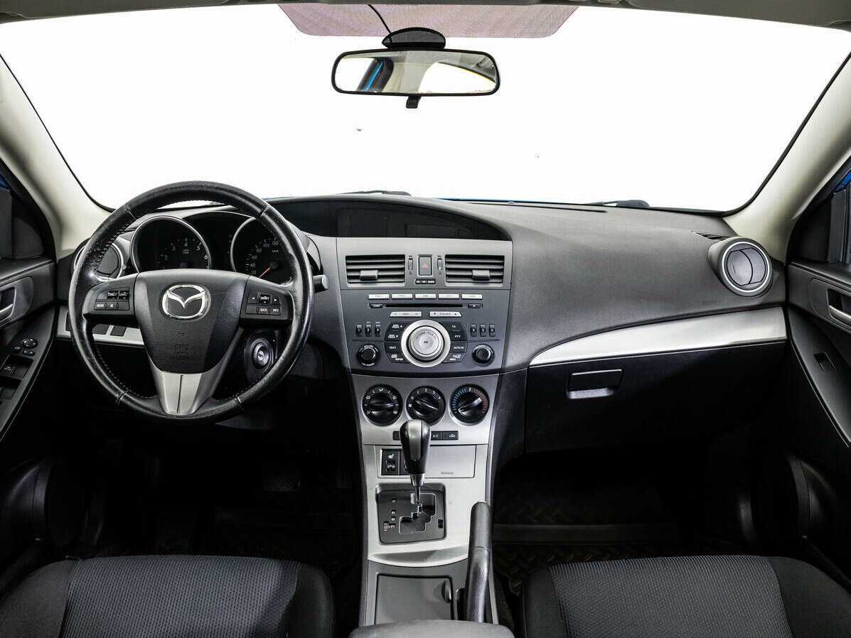 Купить Mazda 3 с пробегом. Фото: #11