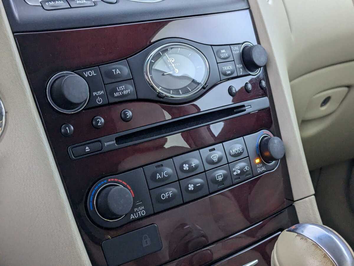 Купить Infiniti QX50 с пробегом. Фото: #9