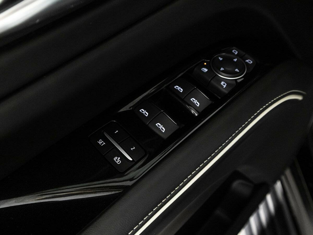 Купить Cadillac Escalade с пробегом. Фото: #25
