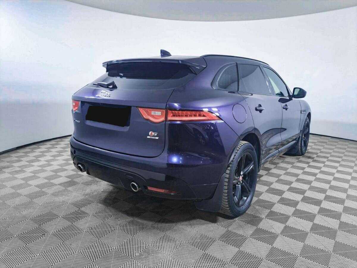 Купить Jaguar F-Pace с пробегом. Фото: #4