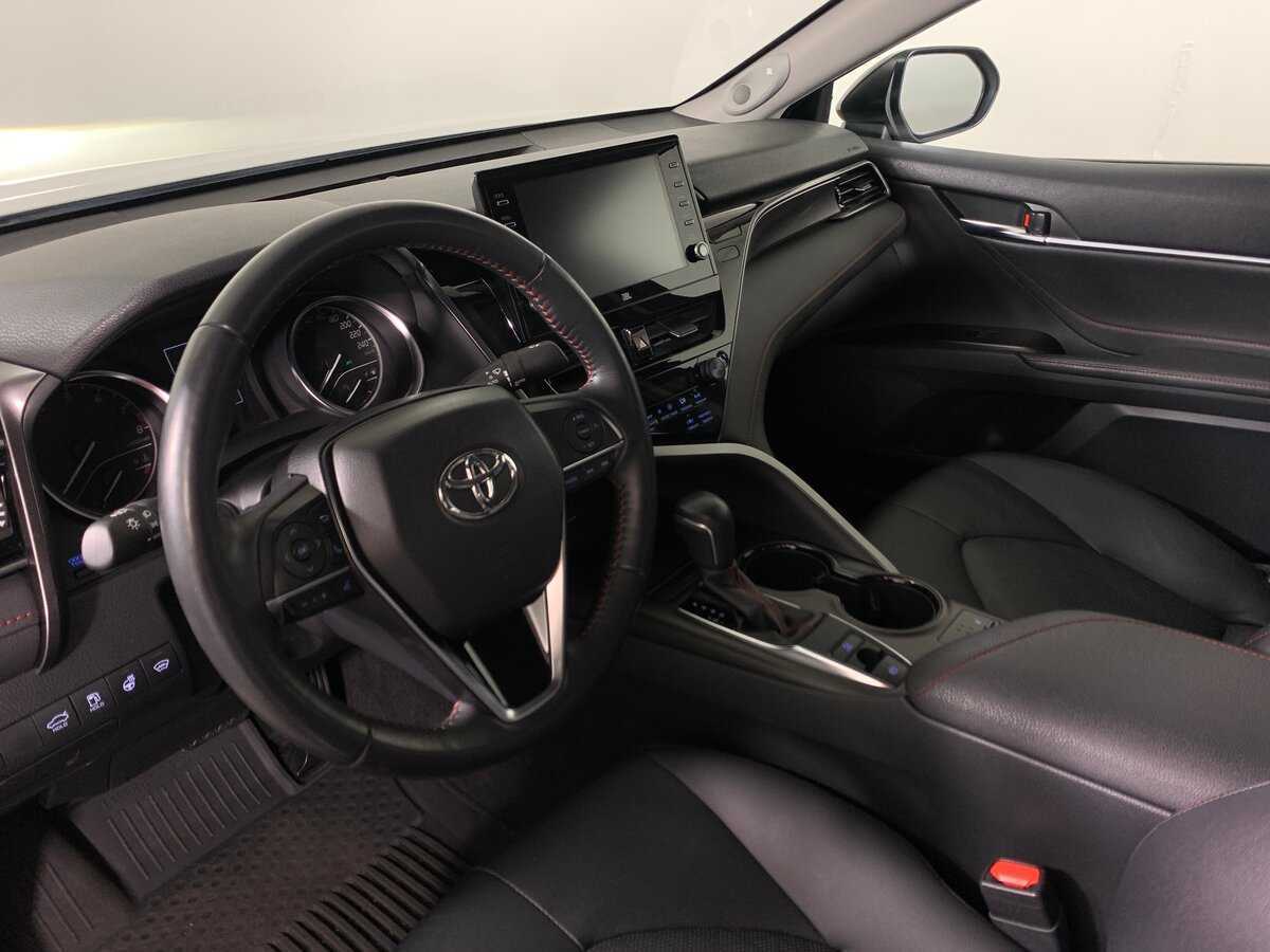 Купить Toyota Camry с пробегом. Фото: #10