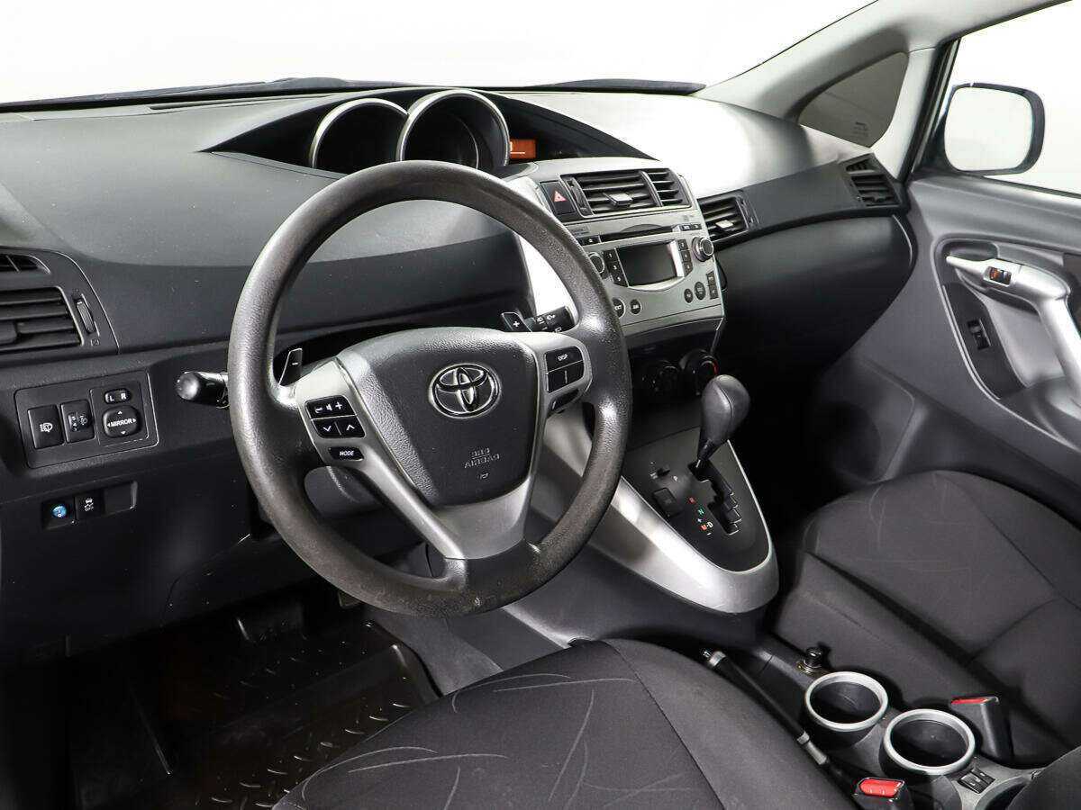 Купить Toyota Verso с пробегом. Фото: #12