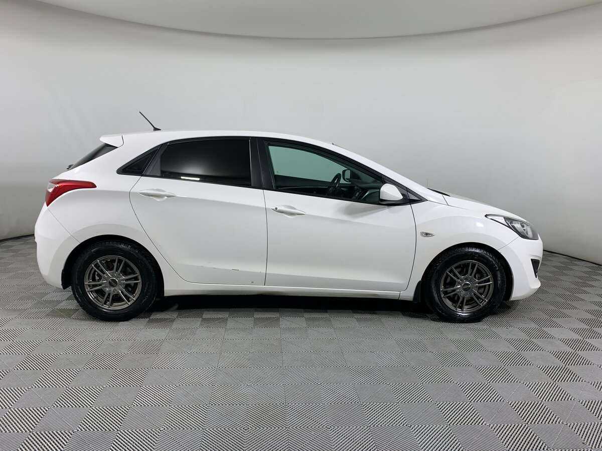 Купить Hyundai i30 с пробегом. Фото: #3