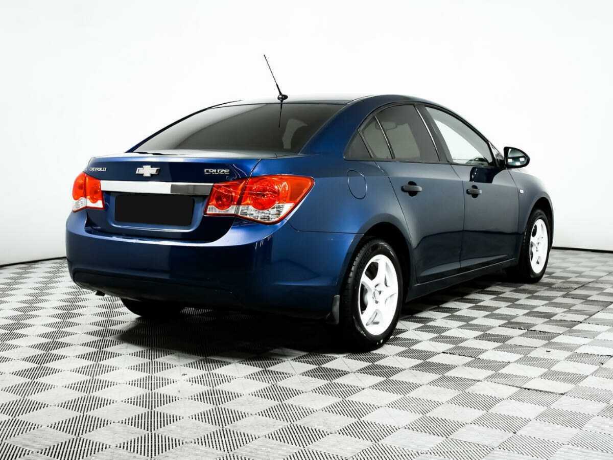 Купить Chevrolet Cruze с пробегом. Фото: #4