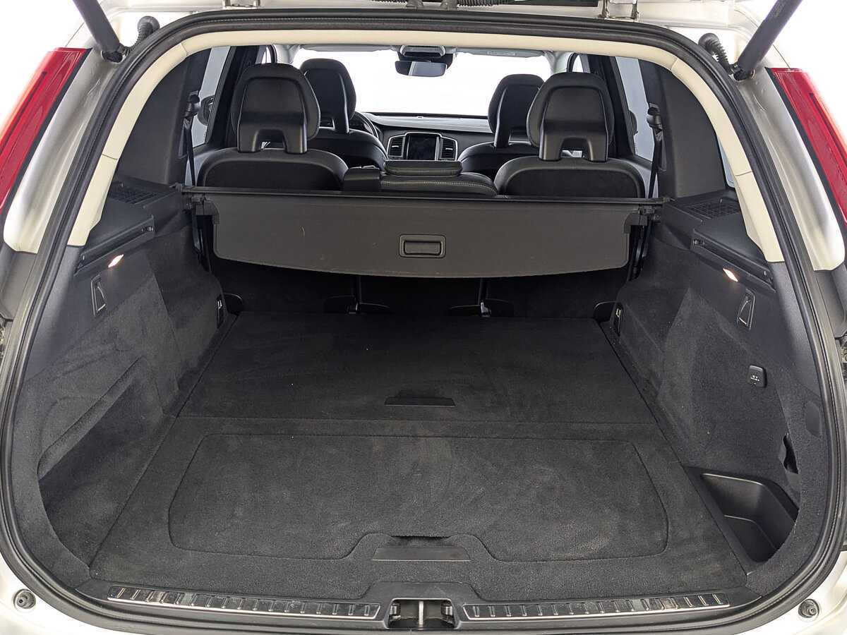 Купить Volvo XC90 с пробегом. Фото: #9