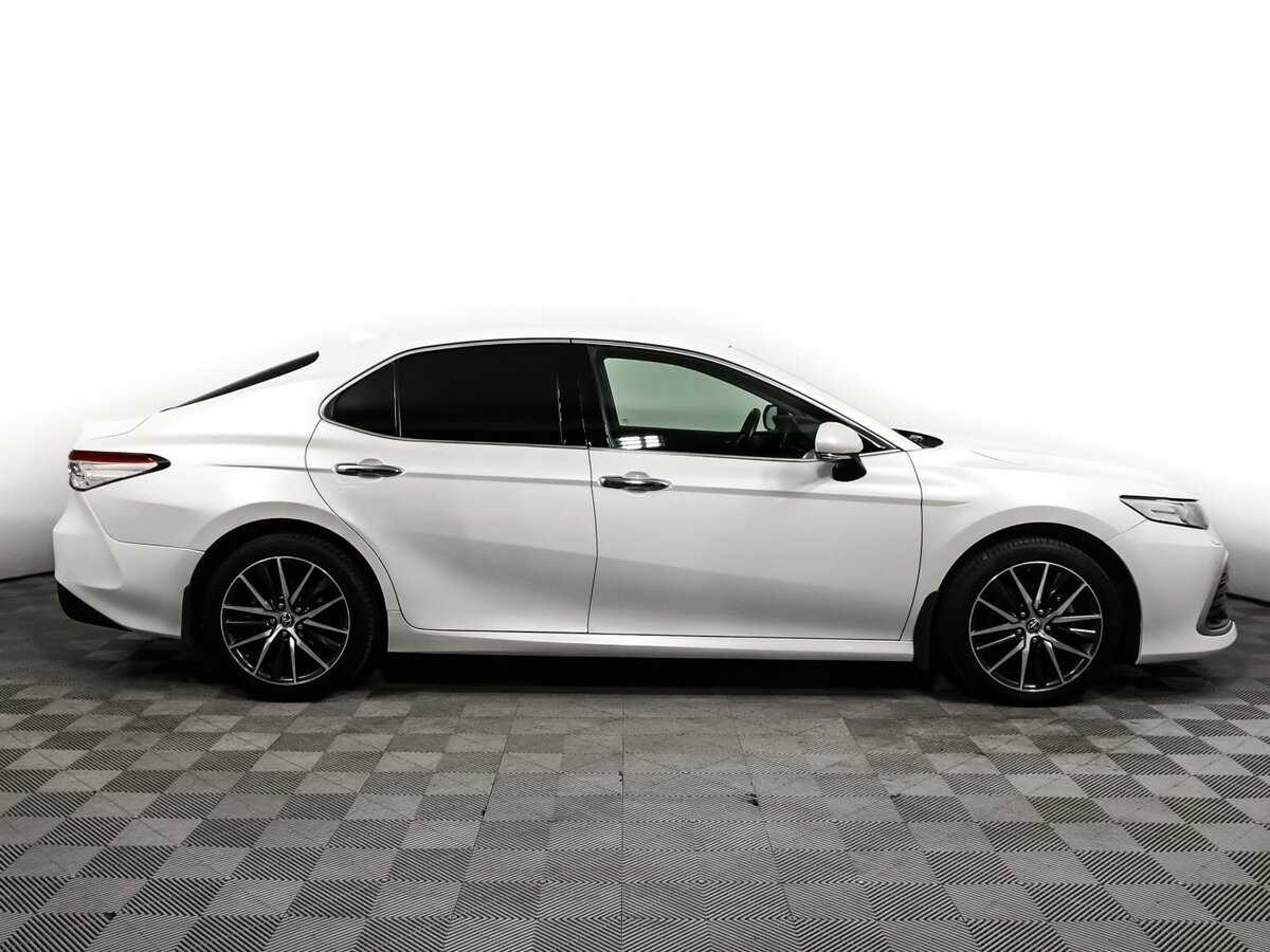 Купить Toyota Camry с пробегом. Фото: #3