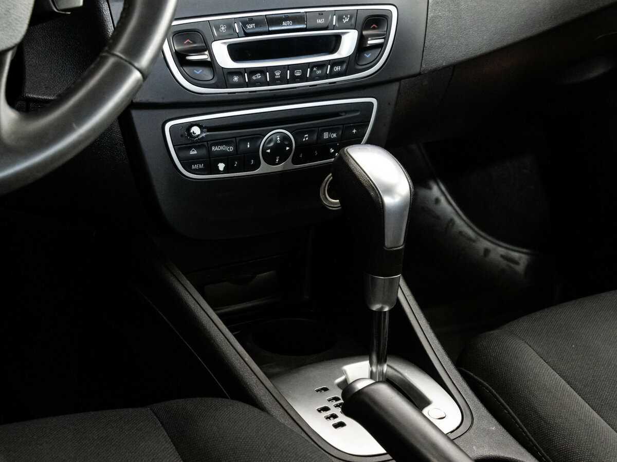 Купить Renault Fluence с пробегом. Фото: #9