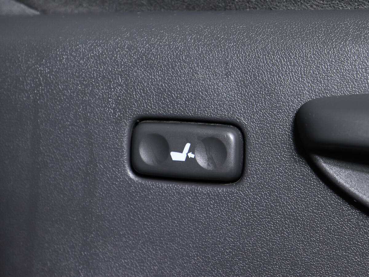 Купить Toyota Land Cruiser Prado с пробегом. Фото: #12