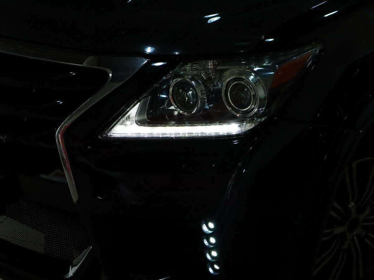 Купить Lexus LX с пробегом. Фото: #10
