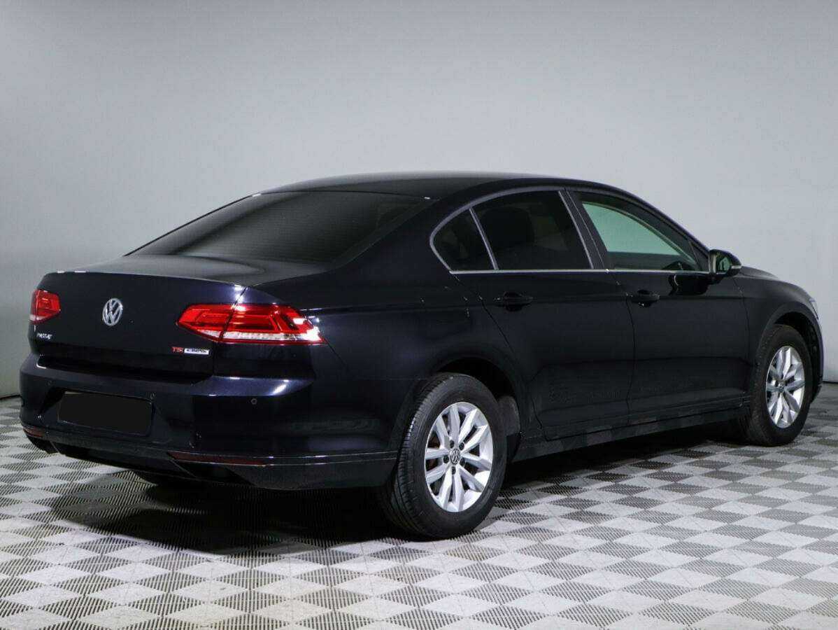 Купить Volkswagen Passat с пробегом. Фото: #4