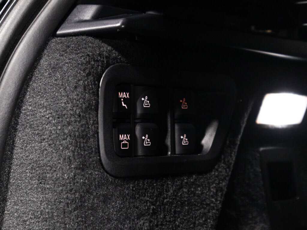 Купить BMW X7 с пробегом. Фото: #13