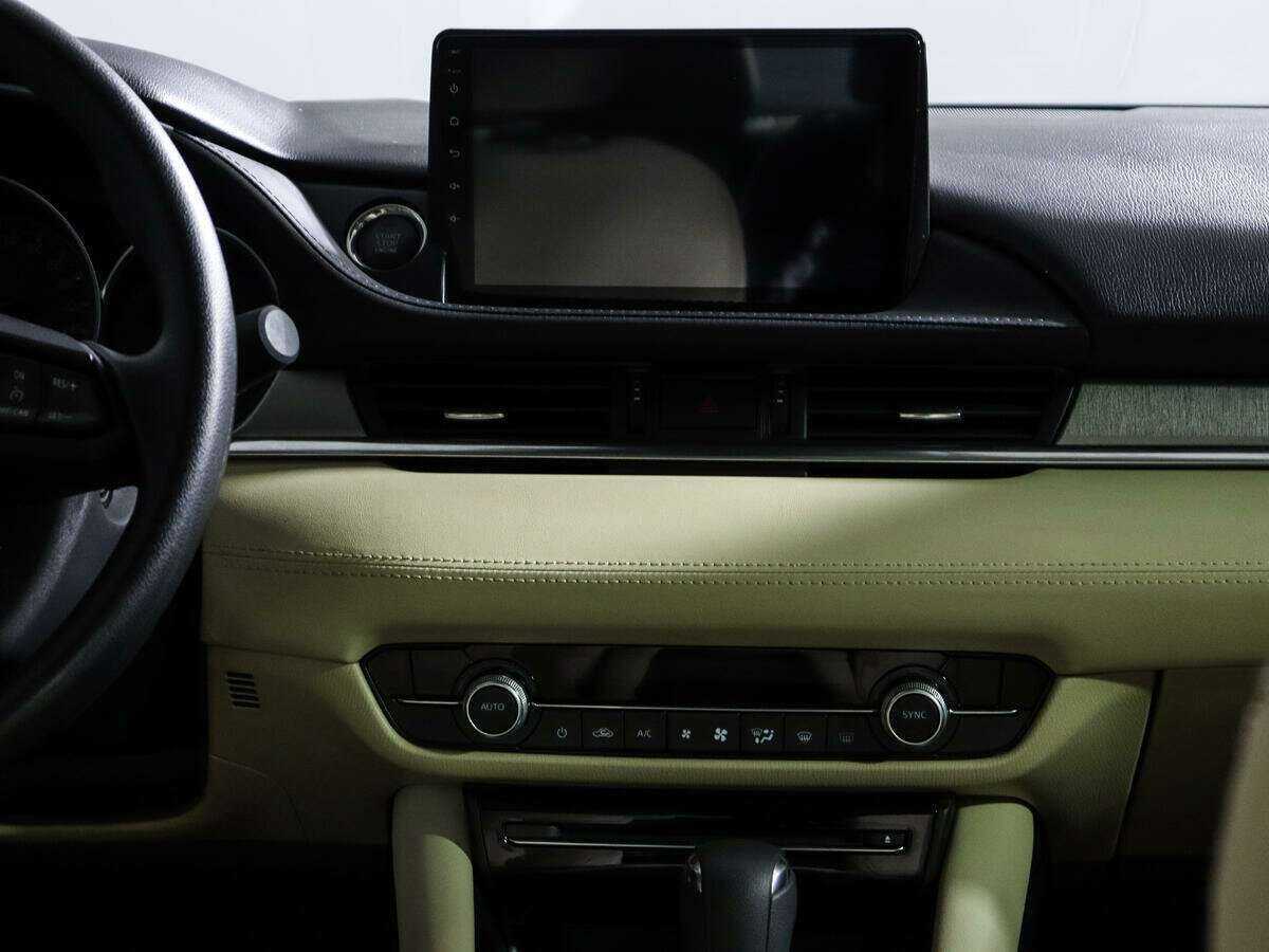Купить Mazda 6 с пробегом. Фото: #11