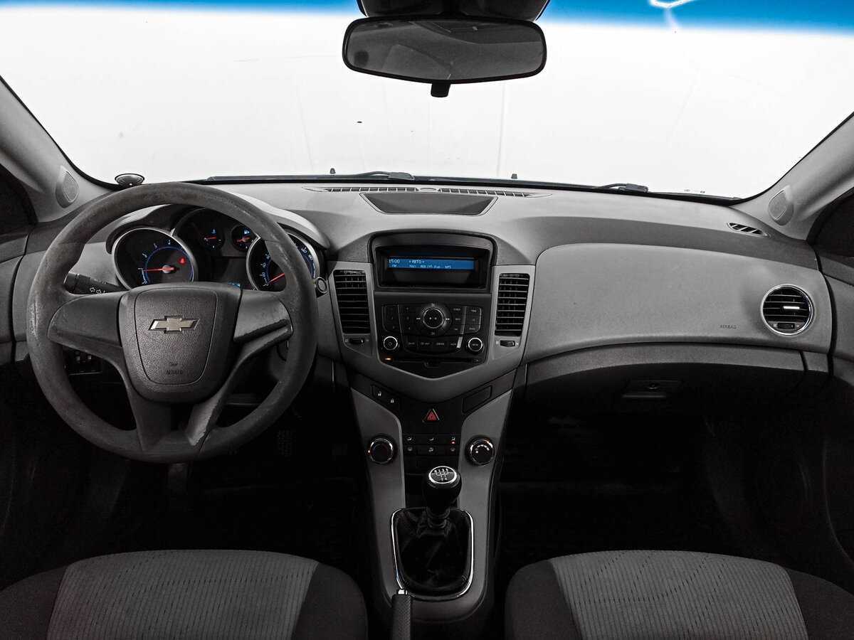 Купить Chevrolet Cruze с пробегом. Фото: #11