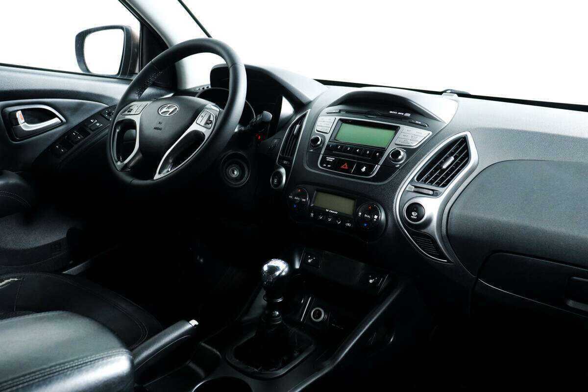 Купить Hyundai ix35 с пробегом. Фото: #8