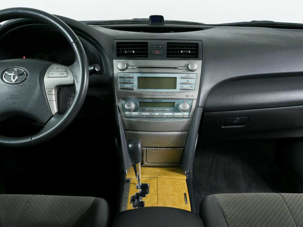 Купить Toyota Camry с пробегом. Фото: #7