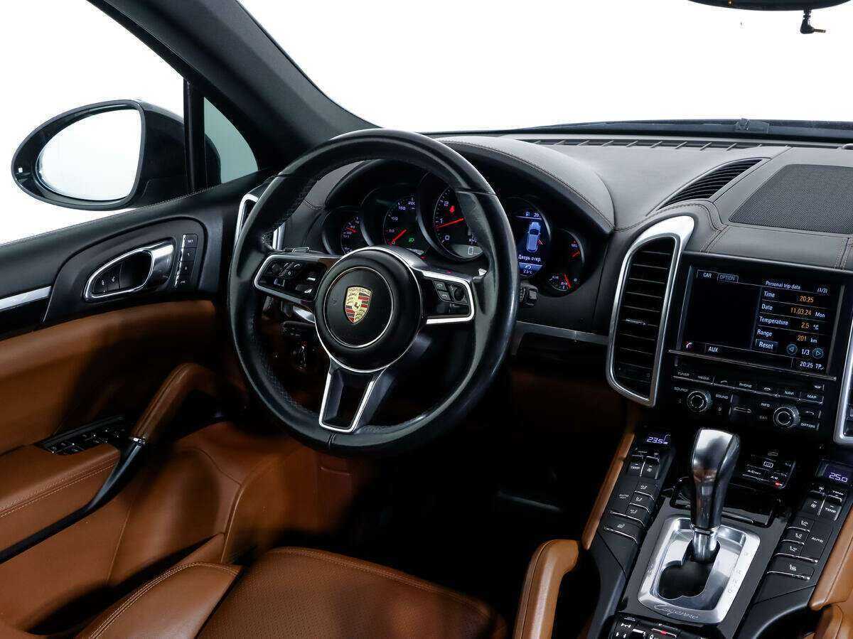 Купить Porsche Cayenne с пробегом. Фото: #18