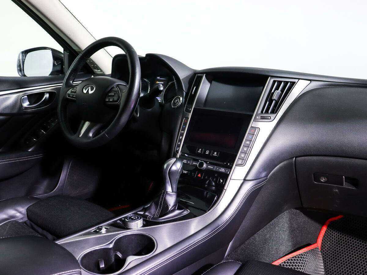 Купить Infiniti Q50 с пробегом. Фото: #6