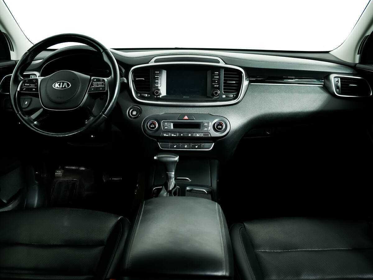Купить Kia Sorento с пробегом. Фото: #10