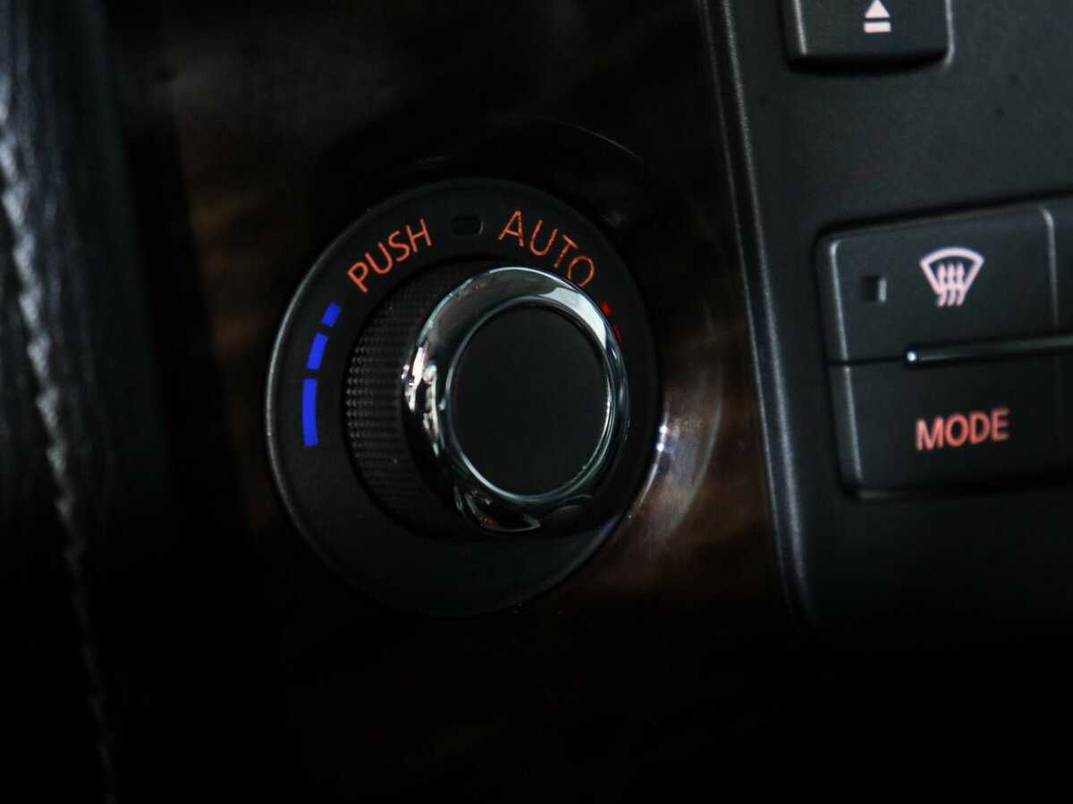 Купить Nissan Patrol с пробегом. Фото: #22