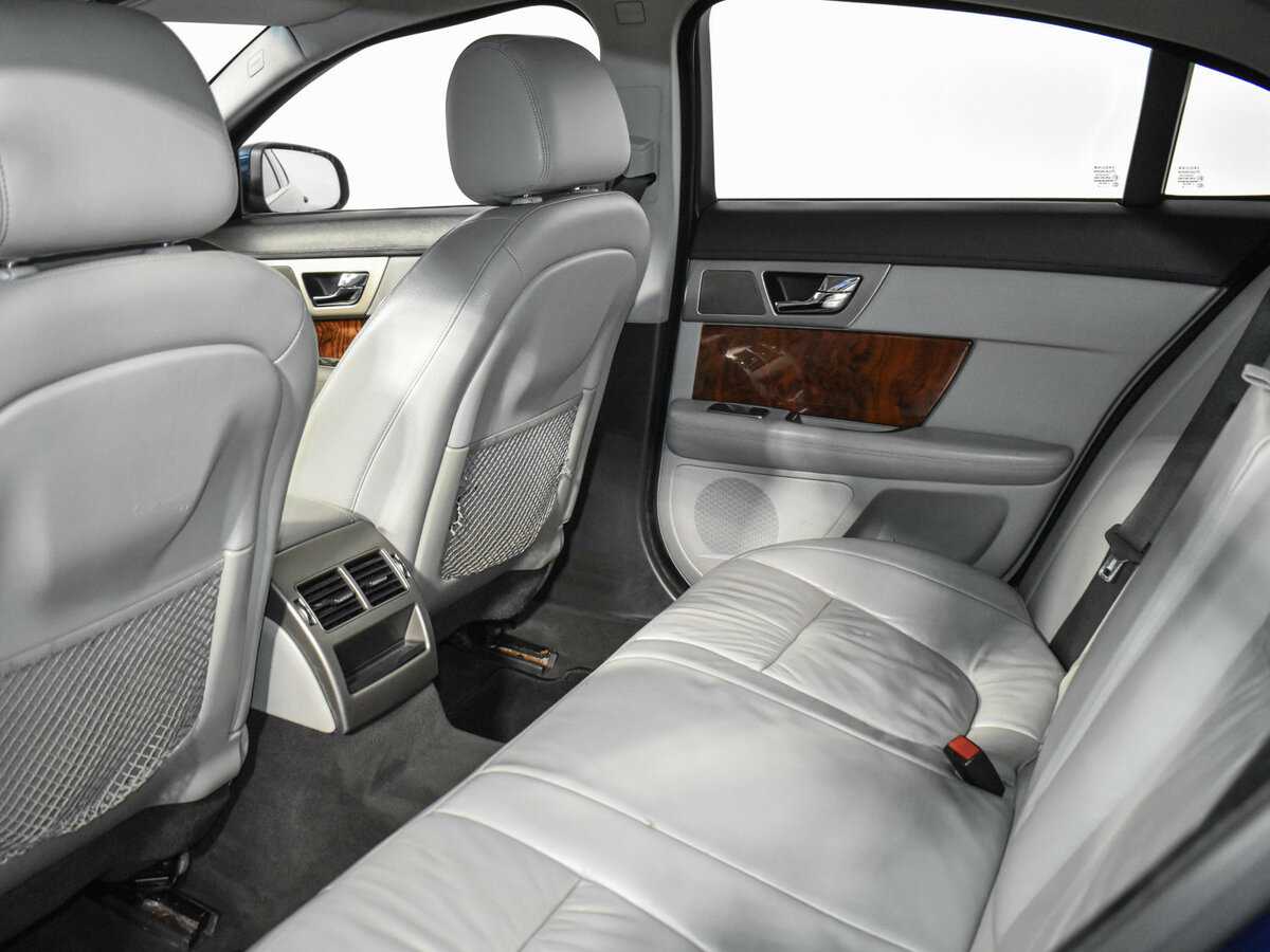 Купить Jaguar XF с пробегом. Фото: #9