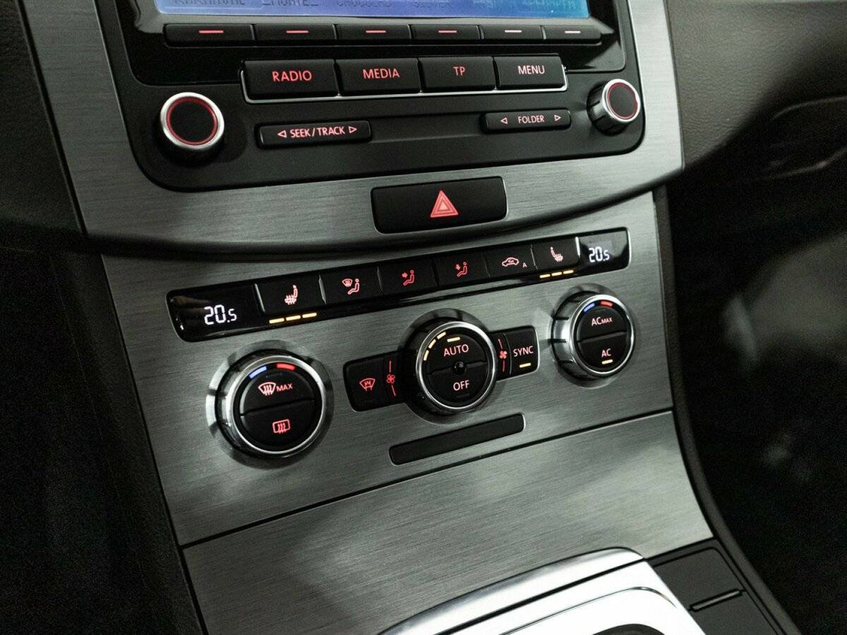 Купить Volkswagen Passat с пробегом. Фото: #16