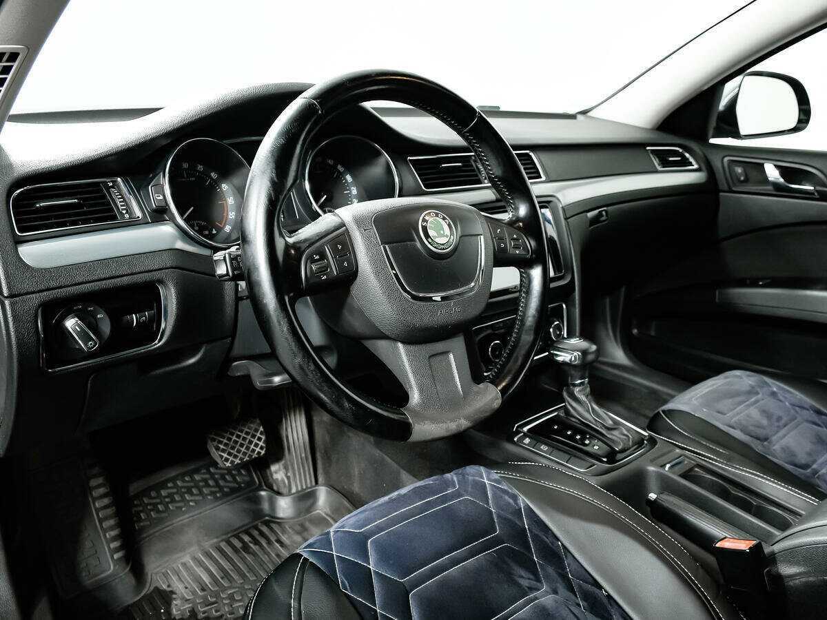 Купить Skoda Superb с пробегом. Фото: #12