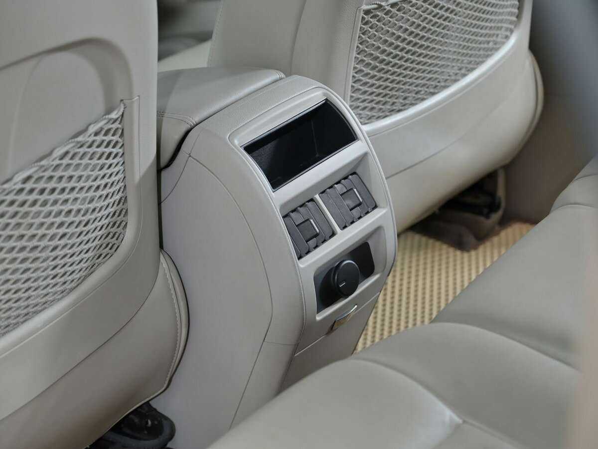 Купить Cadillac SRX с пробегом. Фото: #6
