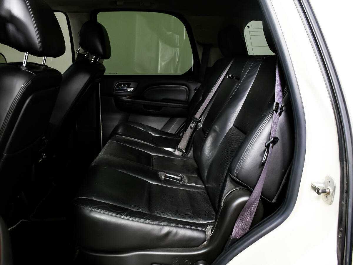 Купить Cadillac Escalade с пробегом. Фото: #10