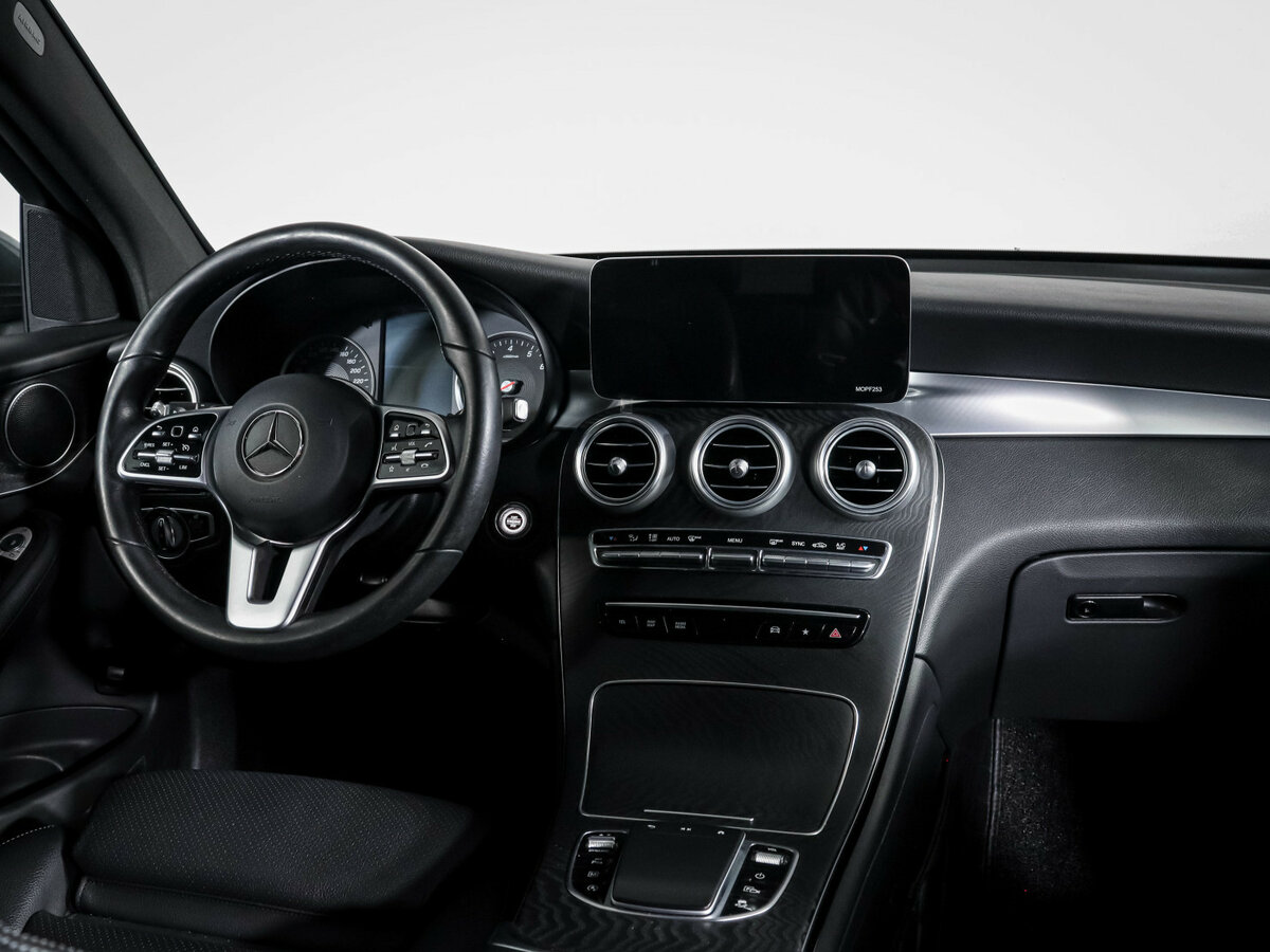 Купить Mercedes-Benz GLC с пробегом. Фото: #9