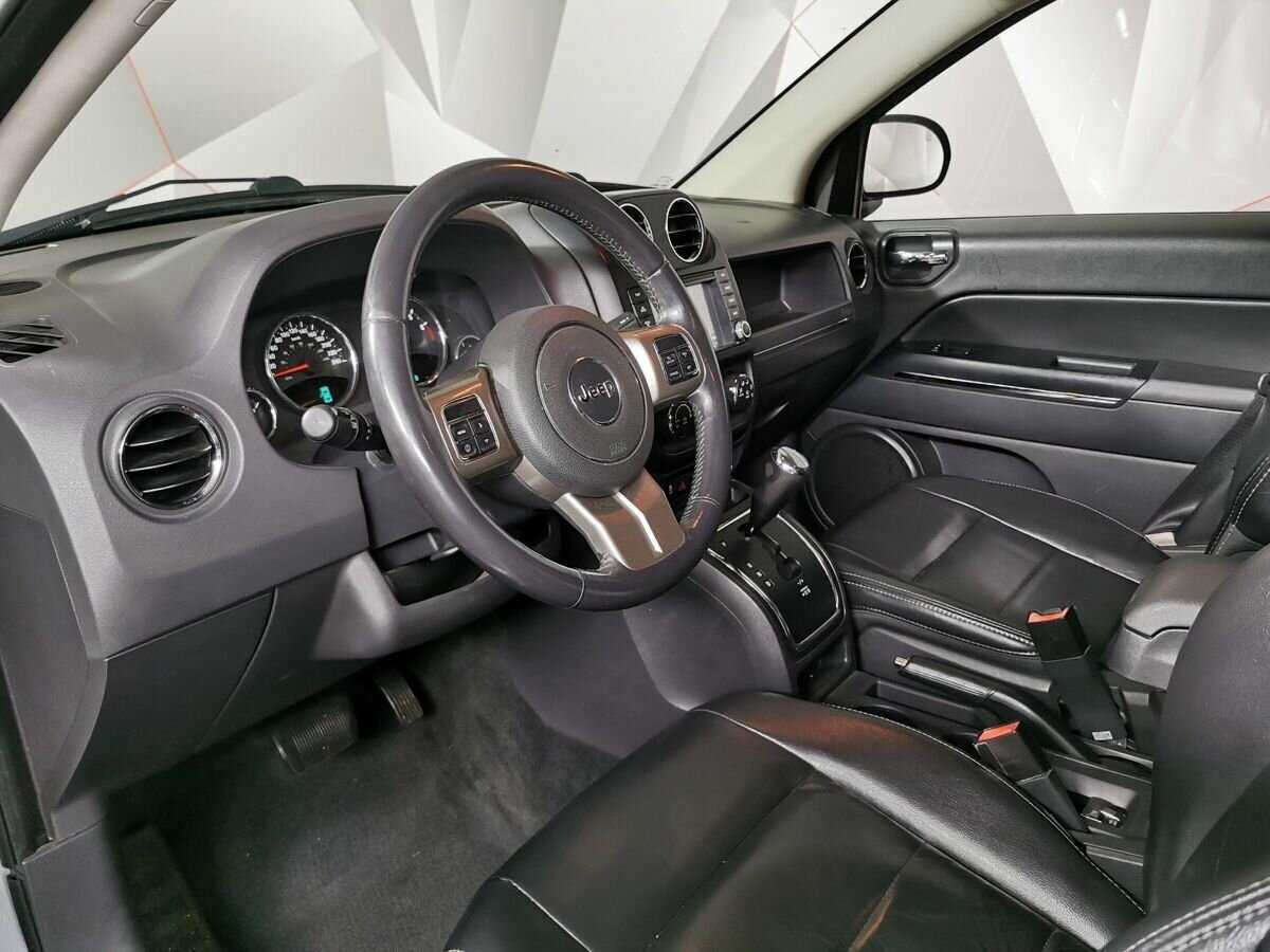 Купить Jeep Compass с пробегом. Фото: #12